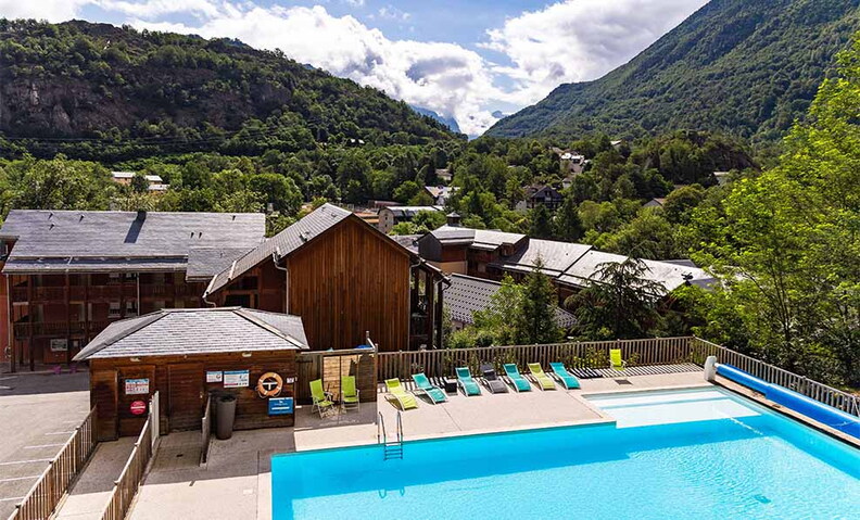 Résidence Vacancéole Les Chalets d'Ax 3*
