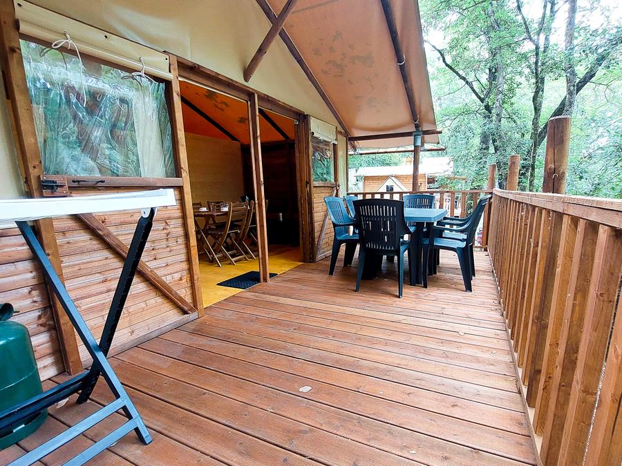 Tente en toile et en bois 6 personnes - Paillote sur pilotis 7