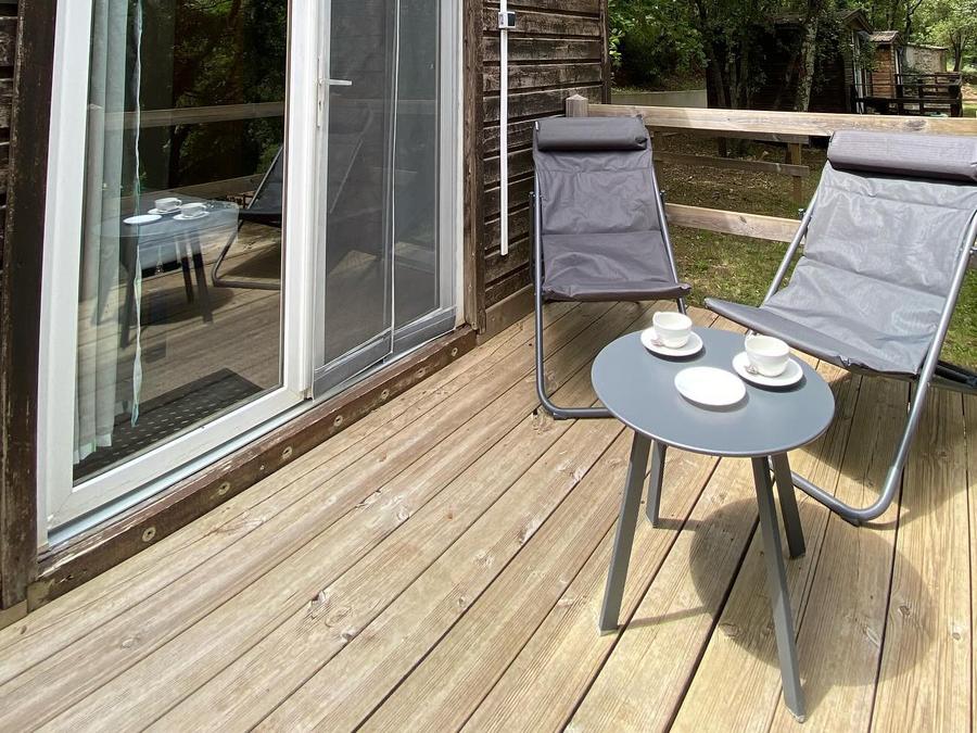 Chalet 2 personnes - Chalet hôtelier avec salle de bain / sans cuisine 9