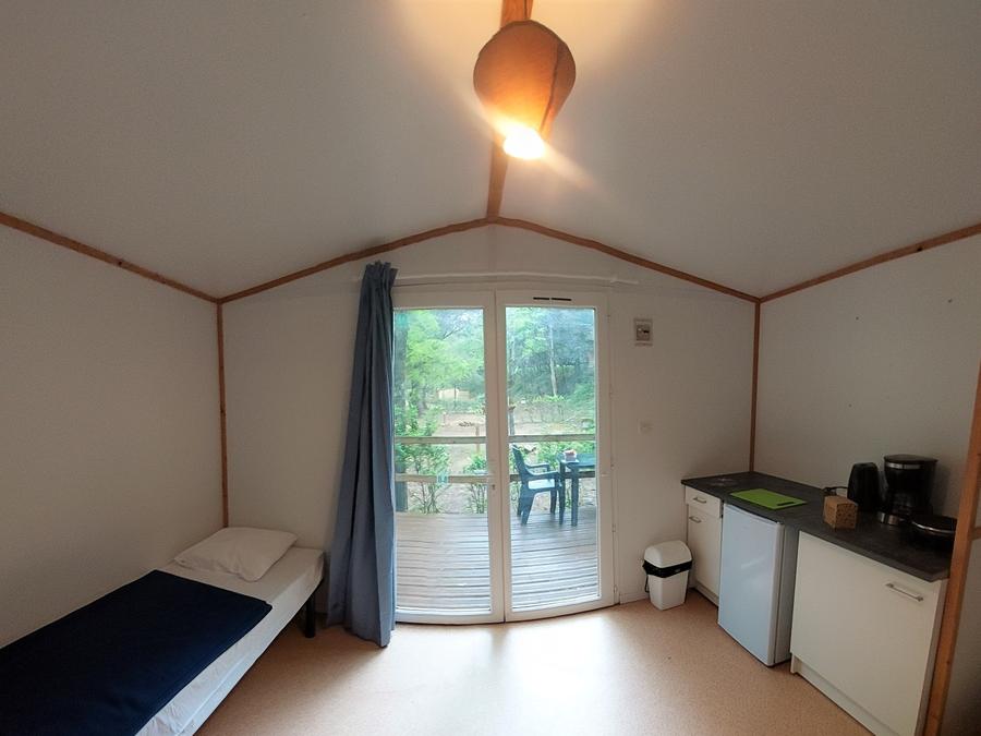 Chalet 2 personnes - CHALET PRET A CAMPER avec kitchenette / sans salle de bain 1