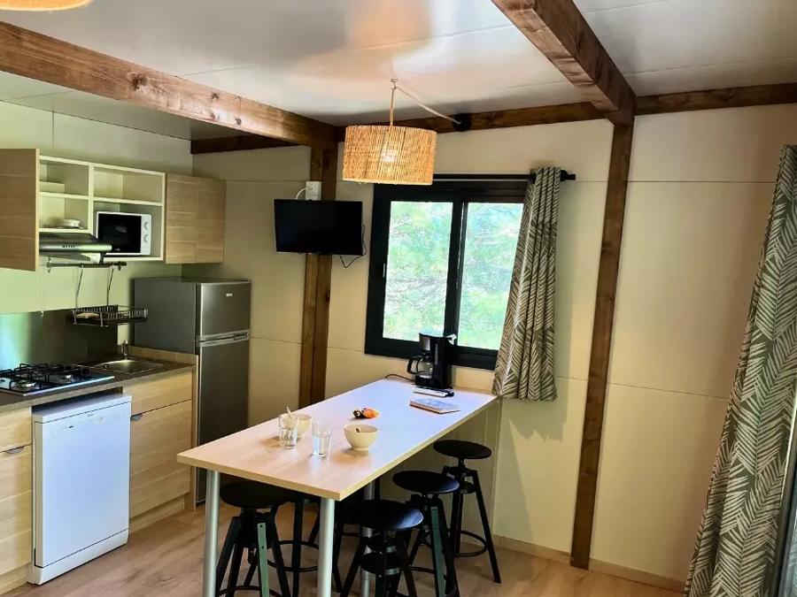 Mobilhome 5 personnes - Cottage Pantaïa 3 Pièces 5 Personnes Climatisé + TV + Jacuzzi 6