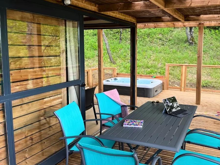 Mobilhome 5 personnes - Cottage Séouvo 3 Pièces 5 Personnes Climatisé + TV + Jacuzzi 10