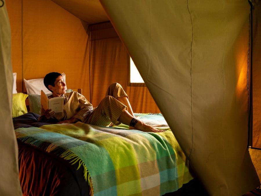 Tente en toile et en bois 4 personnes - Safari Lodge - 2 chambres + Frigidaire + Terrasse 7