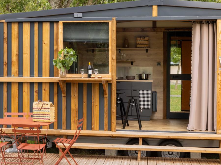 Bungalow toilé 4 personnes - Tiny House - 2 chambres + Terrasse 0