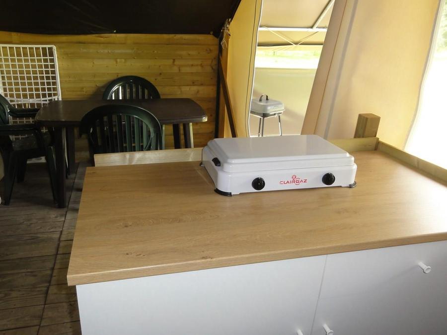 Tente en toile et en bois 4 personnes - Insolite Tente Lodge sans sanitaires 2 chambres 25m² 8