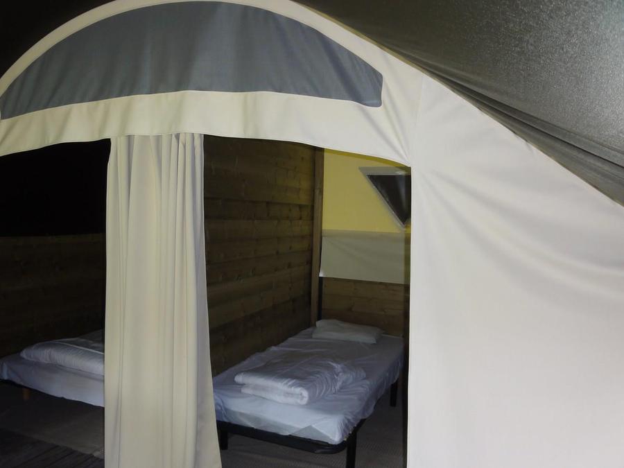 Tente en toile et en bois 4 personnes - Insolite Tente Lodge sans sanitaires 2 chambres 25m² 2