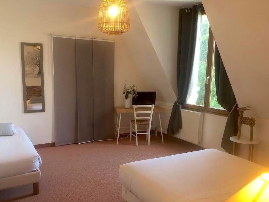 Chambre 4 personnes - Chambre triple avec baignoire 0