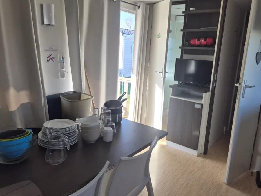 Mobilhome 2 personnes - Mobil Home Aqua 1ch 2pers Terrasse Semi-Couverte Clim TV 2