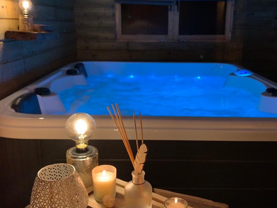 Chalet 2 personnes - Chalet avec Spa privatif 0