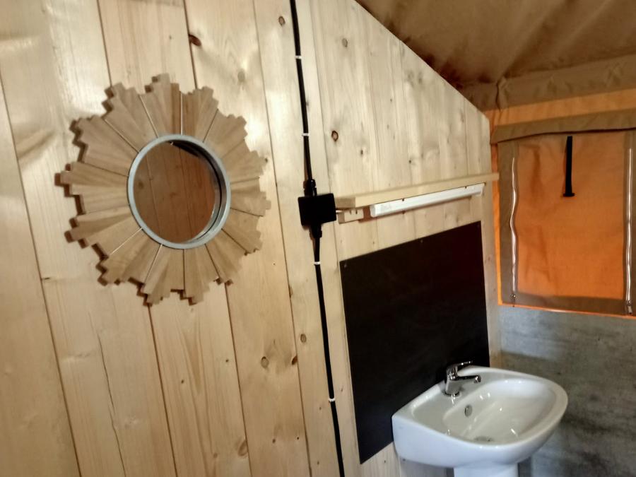 Tente en toile et en bois 4 personnes - Woody 25 Confort Safari Lodge Tente Salle de bain - 2 chambres 5