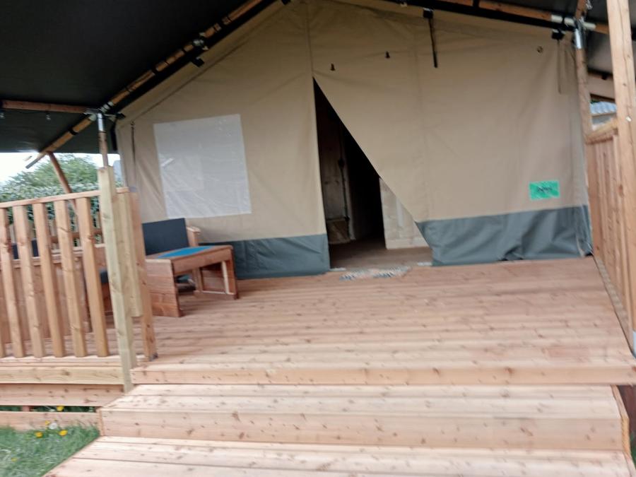 Tente en toile et en bois 4 personnes - Woody 25 Confort Safari Lodge Tente Salle de bain - 2 chambres 1