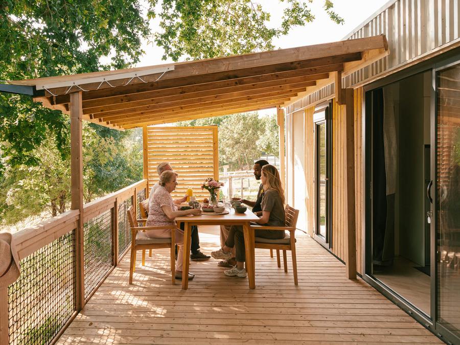 Camping Slow Village Pornic 4*