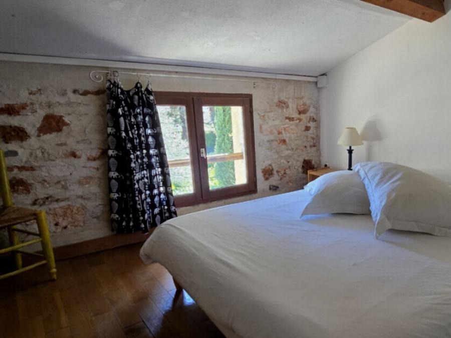 Gîte 6 personnes - Gîte en pierre - 90 m² - 3 chambres 6