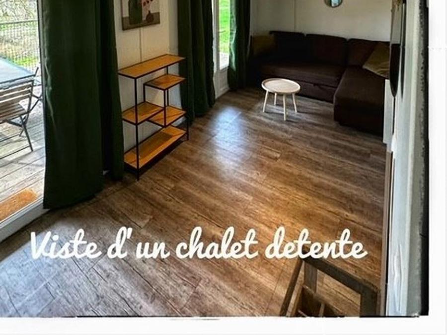 Chalet 4 personnes - Détente 2Ch. 4 / 6 pers (2 personnes supplémentaires possible contacter le camping) 1
