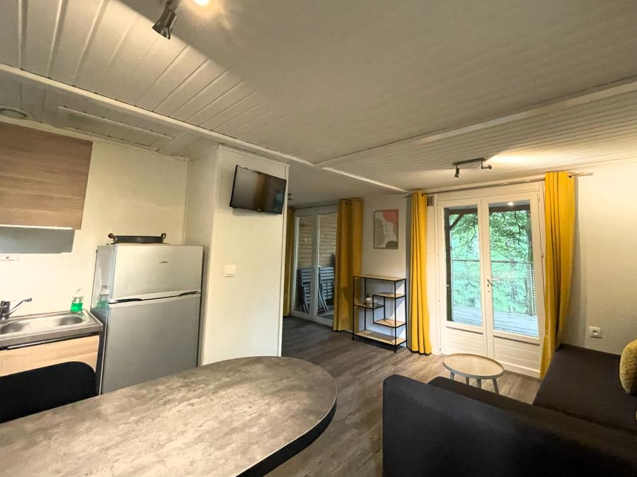 Chalet 4 personnes - Détente 2Ch. 4 / 6 pers (2 personnes supplémentaires possible contacter le camping) 6