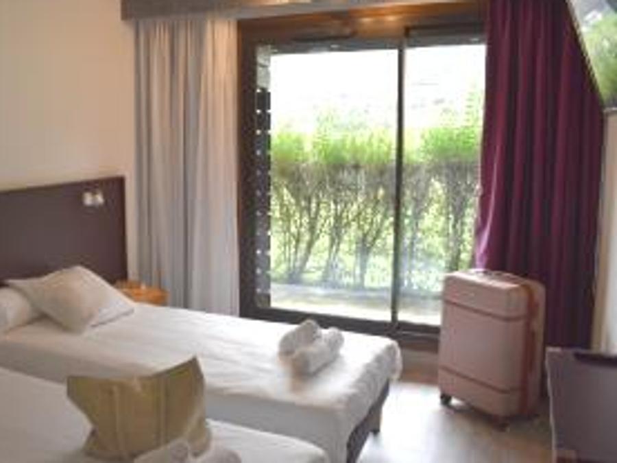 Chambre 2 personnes - 2 personnes 3