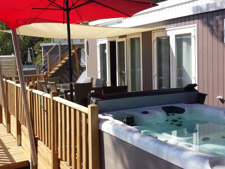 Mobilhome 4 personnes - Ramatuelle - VIP Cap Deseo - 34 m²- Vue Mer et Jacuzzi 2