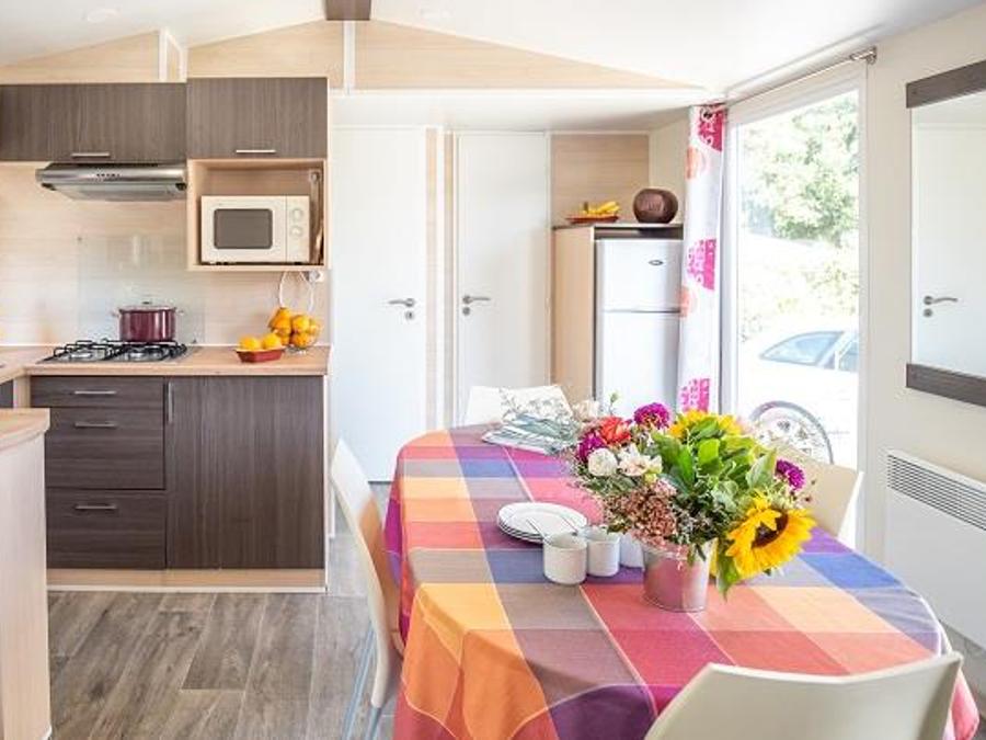 Mobilhome 6 personnes - Cottage Grand confort Florès 35m² - 3 chambres / Terrasse en bois couverte 4