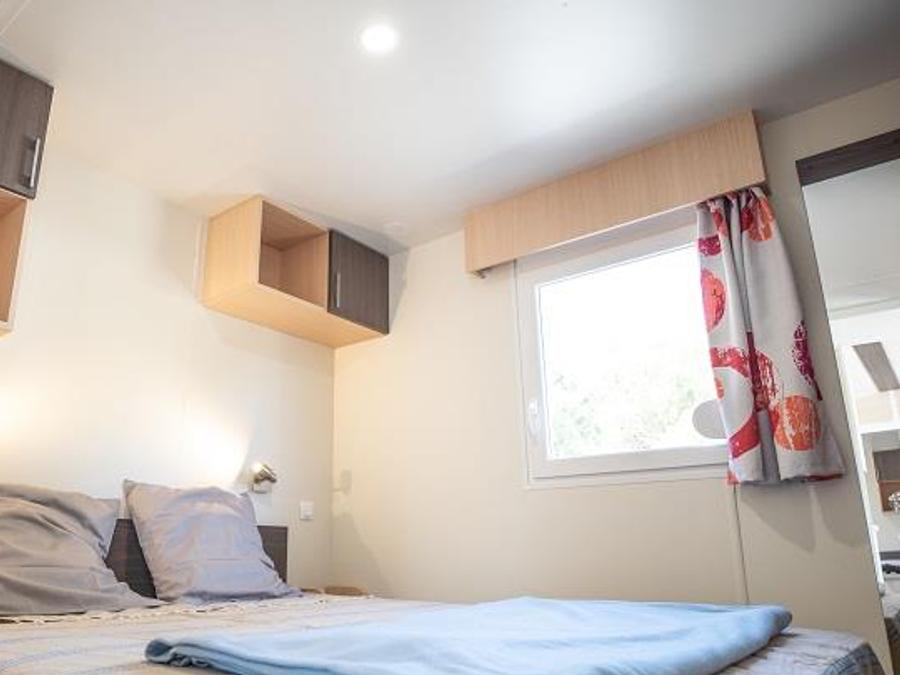 Mobilhome 6 personnes - Cottage Grand confort Florès 35m² - 3 chambres / Terrasse en bois couverte 5