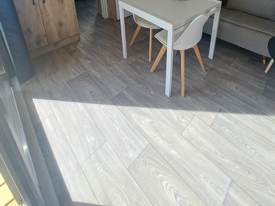 Mobilhome 2 personnes - Mobil Studio avec SPA - 1 chambre - terrasse couverte 5