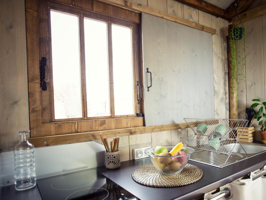 Hébergement 5 personnes - Cabane Lodge Perchée 39m² 2 chambres - Arrivée le Samedi en Juillet et Août 6