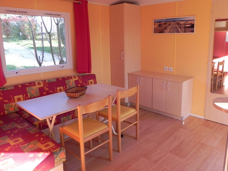 Mobilhome 5 personnes - Mobil-home Grand Confort Lilas 28m² 2 chambres - Arrivée le Dimanche en Juillet et Août 4
