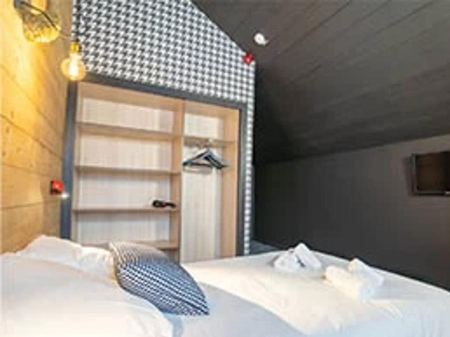 Chambre 4 personnes - CHAMBRE FAMILIALE QUADRUPLE STANDARD 0