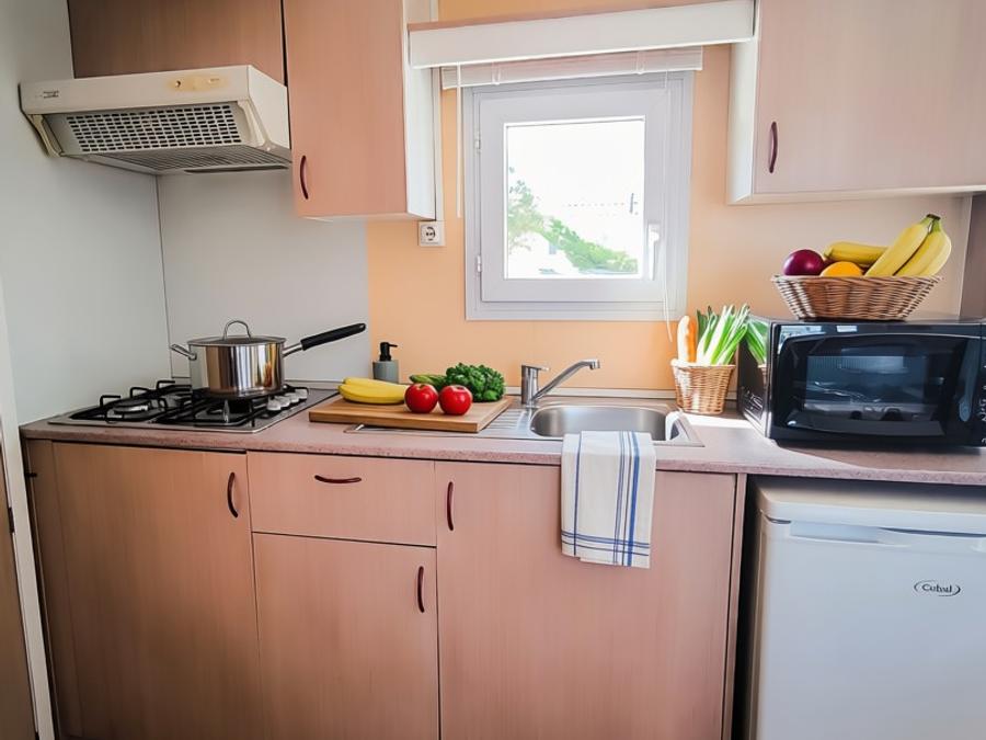 Mobilhome 4 personnes - 4 couchages avec grande terrasse (avec clim) 3