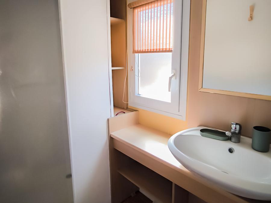 Mobilhome 4 personnes - 4 couchages avec grande terrasse (avec clim) 5