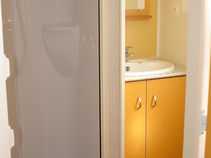 Mobilhome 8 personnes - Mobil home Confort 31m² / 3 chambres + TV + Terrasse non couverte 6/8 pers 7