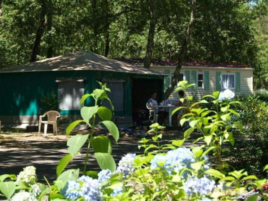Bungalow toilé 4 personnes - Caraïbes (sans sanitaires) 1