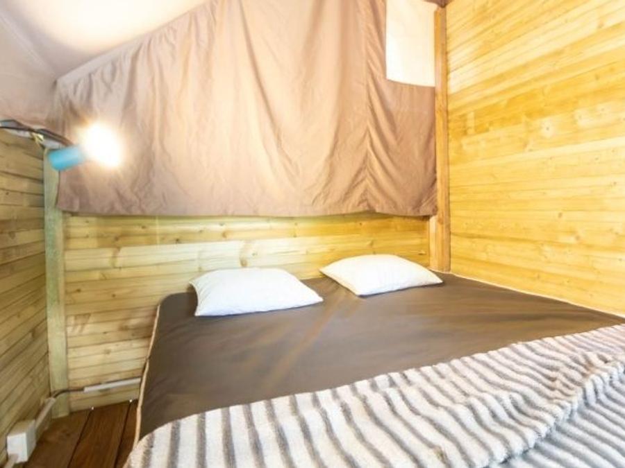 Tente en toile et en bois 4 personnes - Lodge PINSON 4 personnes 2