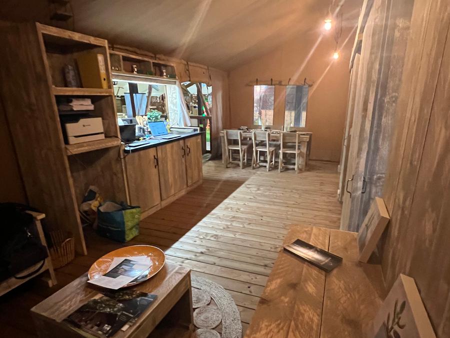 Tente en toile et en bois 5 personnes - Luxury Lodge 12