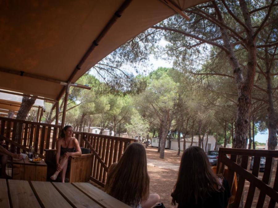 Tente en toile et en bois 4 personnes - Lodge 2