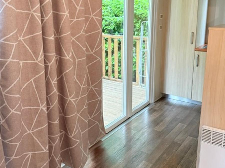 Mobilhome 6 personnes - Mobil-home Confort 28m² 2 chambres + terrasse couverte 13.5m² - TV 4/6 pers 5