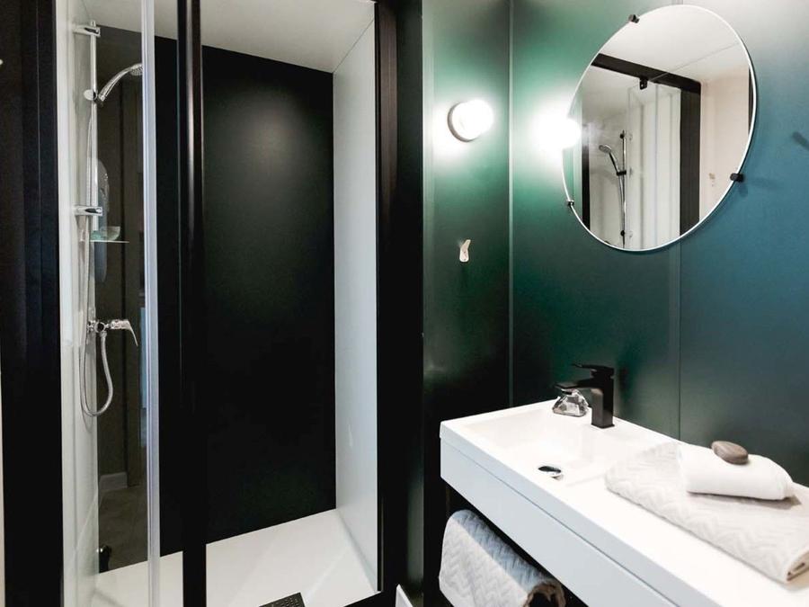 Mobilhome 4 personnes - Mobil-home Premium 30m² 2 chambres + terrasse semi-couverte 24m² - TV - Clim 2/4 pers 3