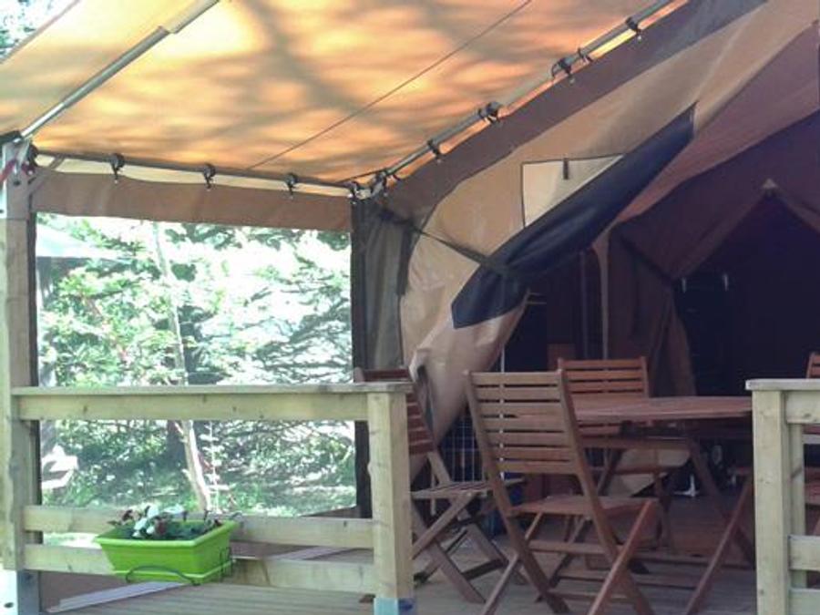 Tente 5 personnes - Tente Eden Standard 30m² 2 chambres - sans sanitaires + Vue sur le Lot + terrasse couverte 11.5m² 5 pers 2
