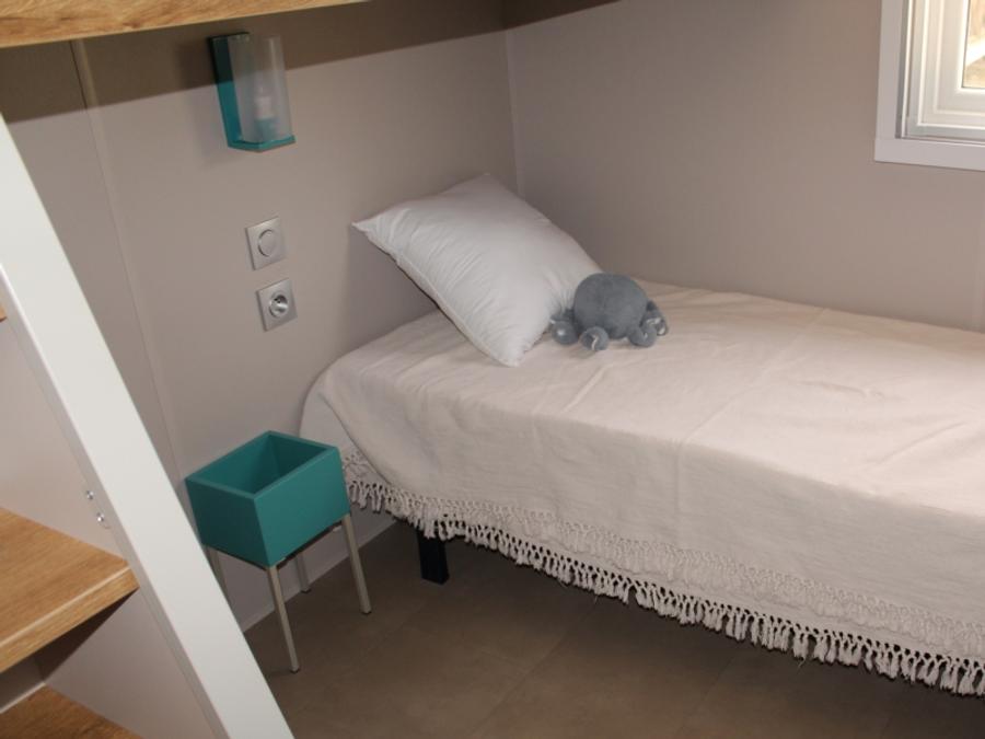 Mobilhome 6 personnes - Mobil-home Premium 40m² avec SPA -3 chambres - 2 salles de bain + terrasse 25m² - TV - Clim - 2/6 pers 6