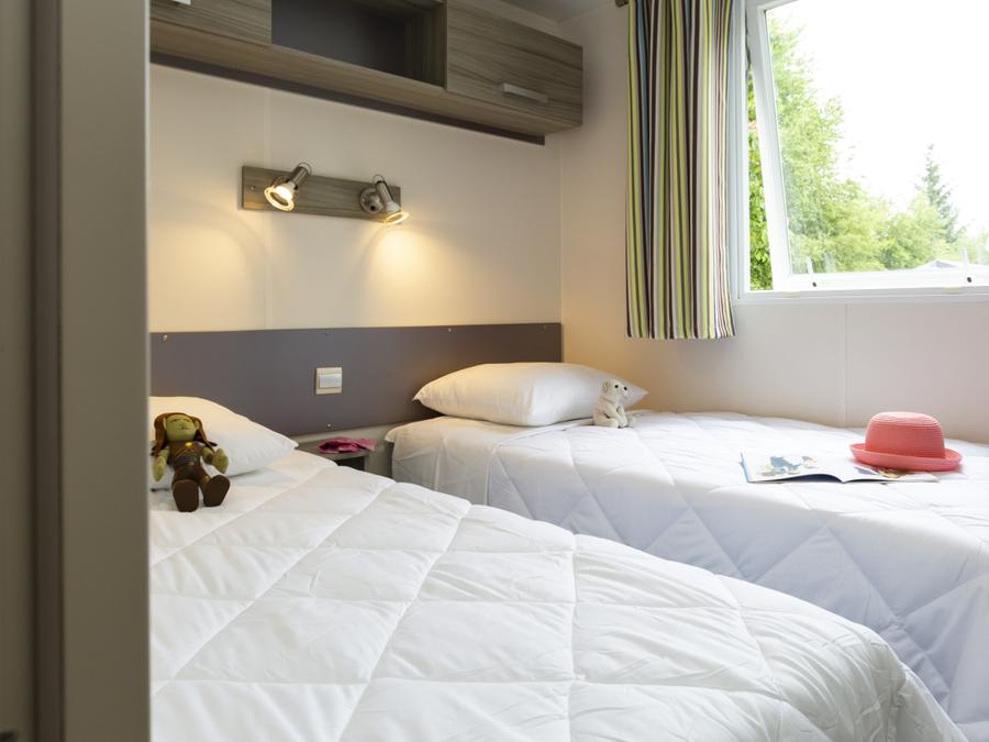 Mobilhome 6 personnes - Mobil-home Premium 40m² - 3 chambres - terrasse couverte - TV + draps + serviettes 6 pers. 4