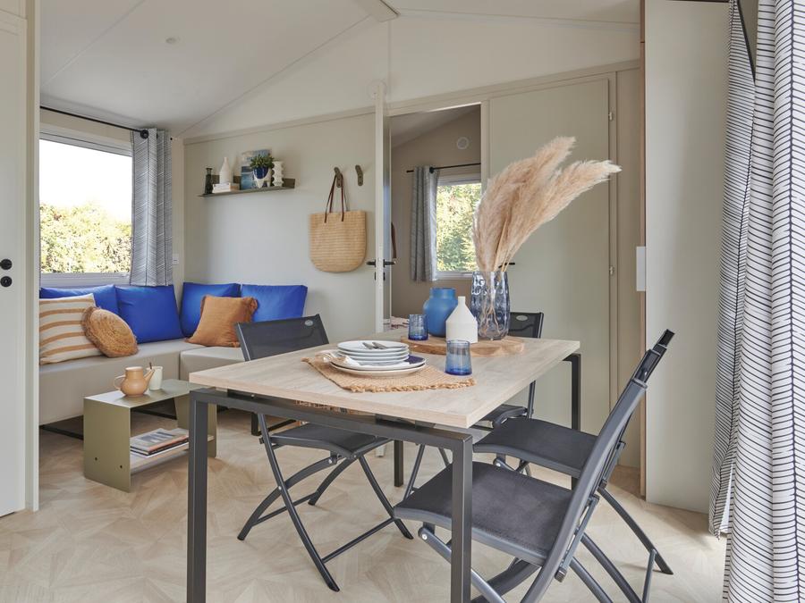Mobilhome 4 personnes - MARIN Confort 27 m² - 2 chambres / terrasse couverte + TV 3