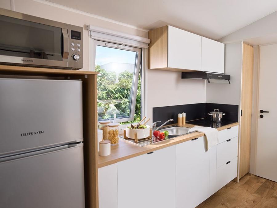 Mobilhome 6 personnes - CORNOUAILLE Confort 35m² - 3 chambres / Terrasse couverte + TV 1