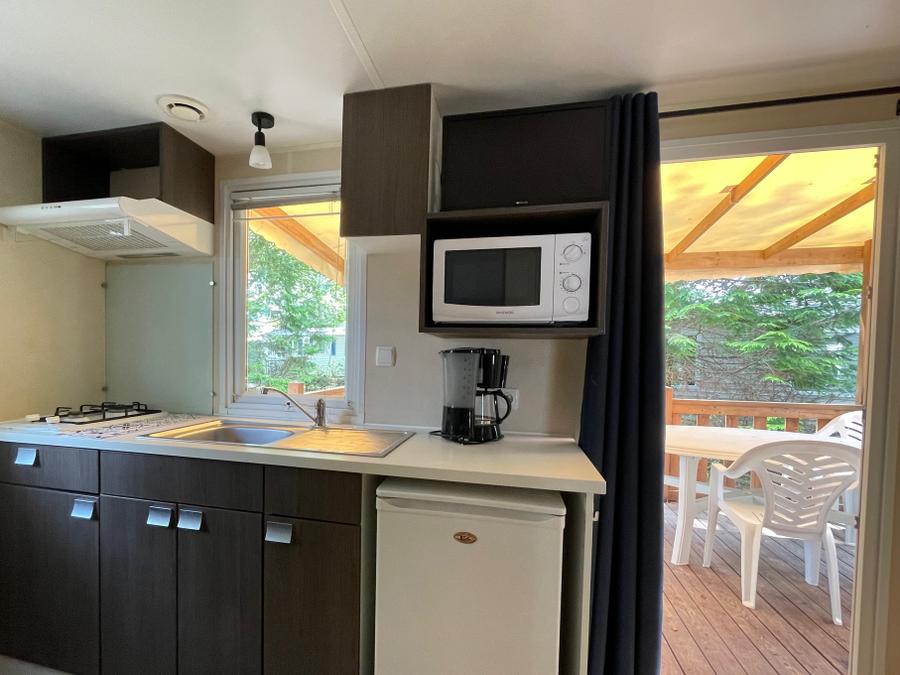 Mobilhome 4 personnes - Surfeur - 20m² - 2 chambres - terrasse couverte 7