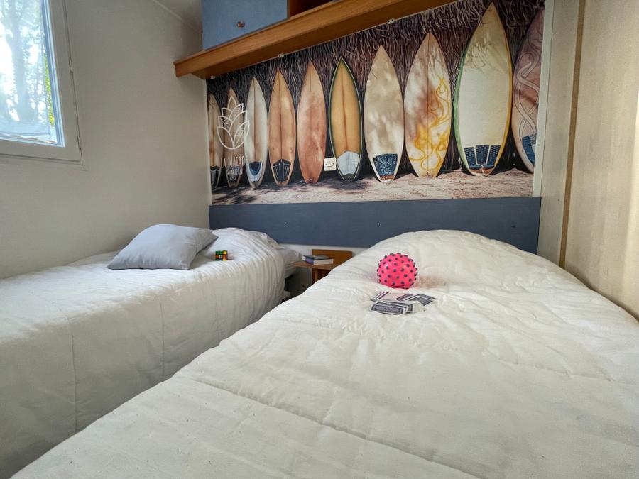 Mobilhome 4 personnes - Family - 25m² - 2 chambres - terrasse couverte 3