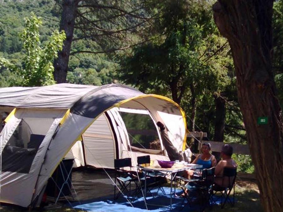 Tente 4 personnes - Ready To Camp : véritable tente équipée, avec frigo et electricité 0