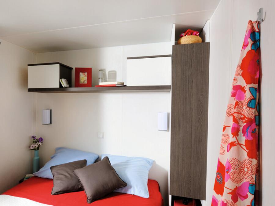 Mobilhome 4 personnes - CONFORT - 2 chambres + terrasse+ grand frigo congélateur- Clim et Tv Inclus 7