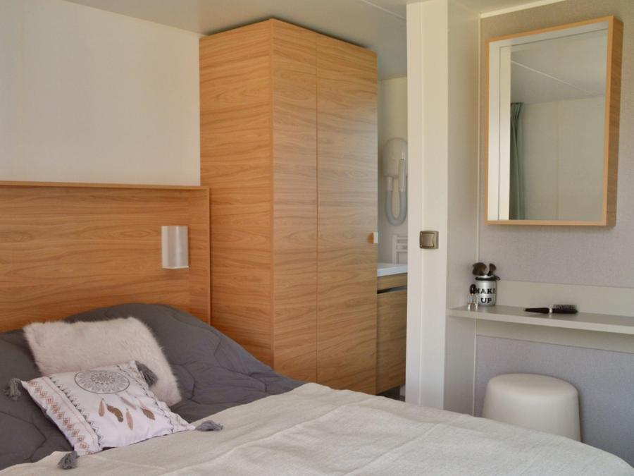 Mobilhome 4 personnes - Cottage Premium - 2 chambres - 2 salles de bains - Draps, serviettes, plancha, forfait ménage inclus 4