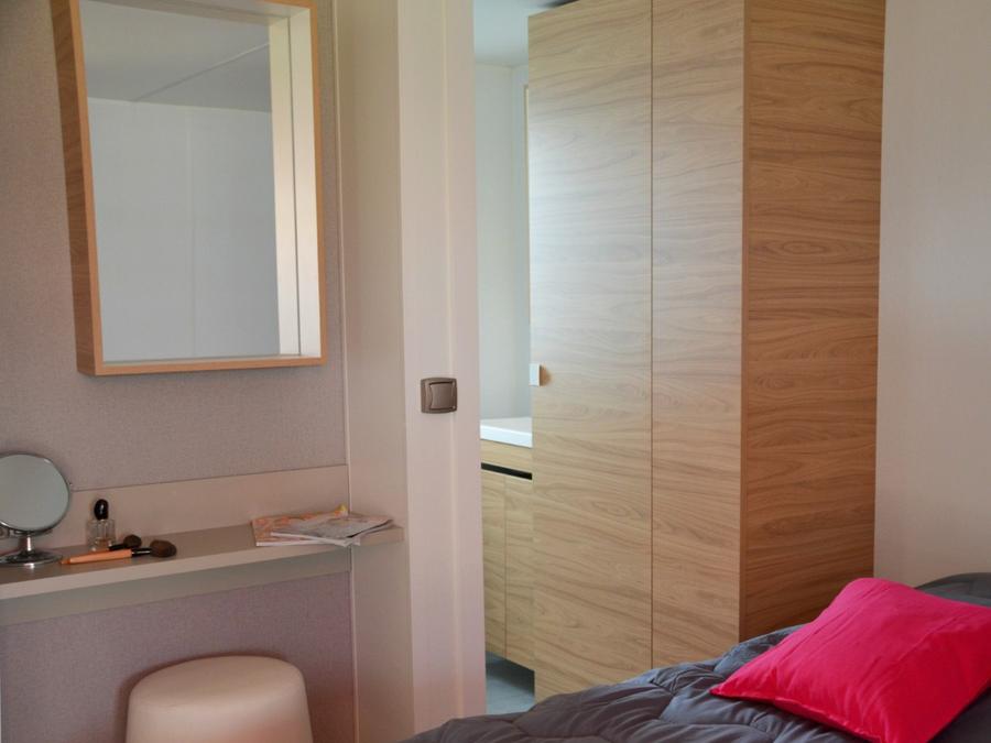 Mobilhome 4 personnes - Cottage Premium - 2 chambres - 2 salles de bains - Draps, serviettes, plancha, forfait ménage inclus 6