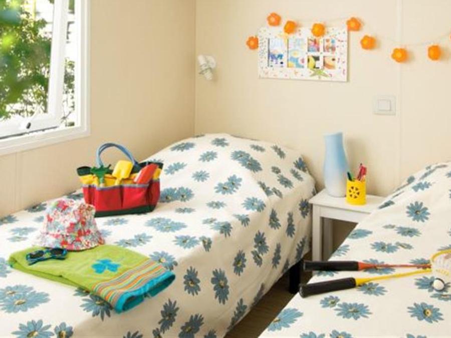 Mobilhome 6 personnes - Cottage Family - 3 chambres : 32m² - Terrasse non couverte 11m² - 6 pers. 3