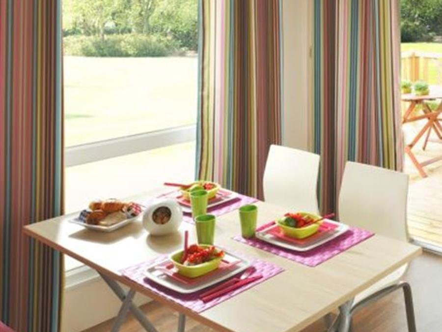 Mobilhome 5 personnes - Cottage Pacifique - 2 chambres : 27m² - Terrasse couverte 9m² 4/5 pers. 2