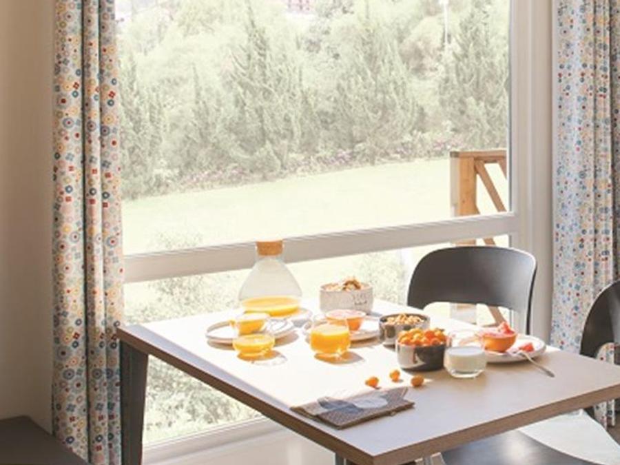 Mobilhome 5 personnes - Cottage Pacifique - 2 chambres : 27m² - Terrasse couverte 9m² 4/5 pers. 4